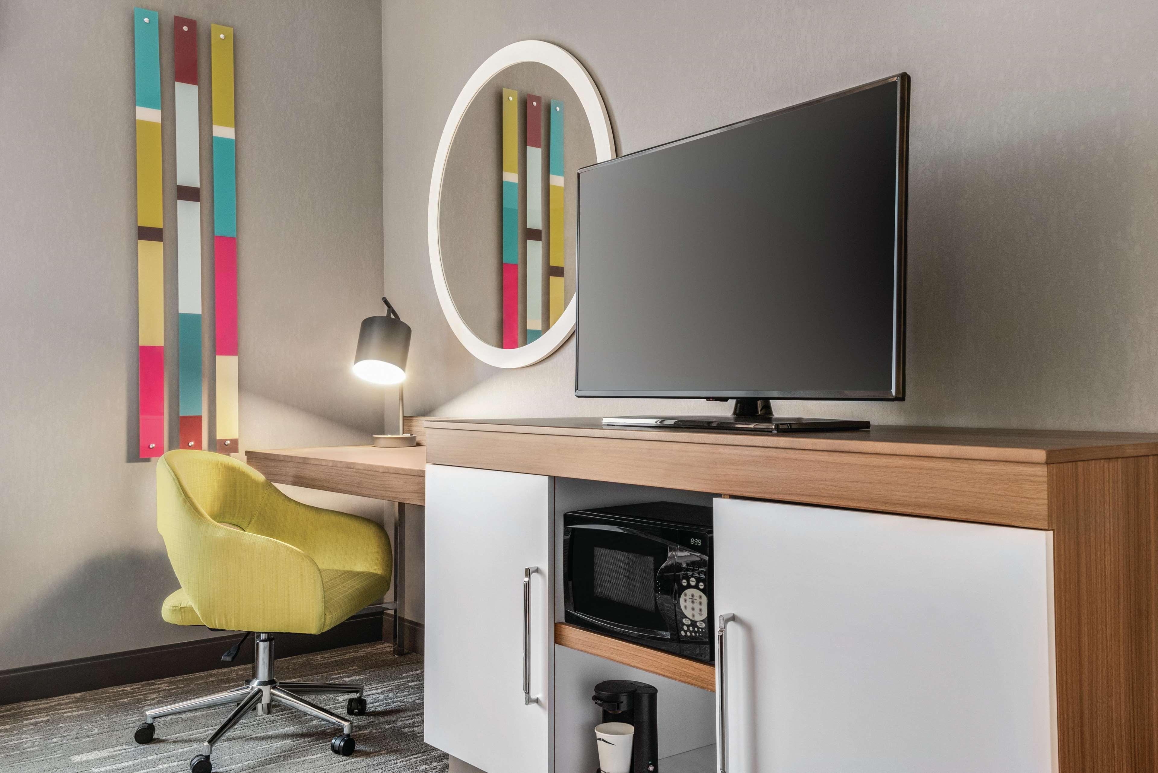 Hampton Inn Brooklyn Park Exteriör bild