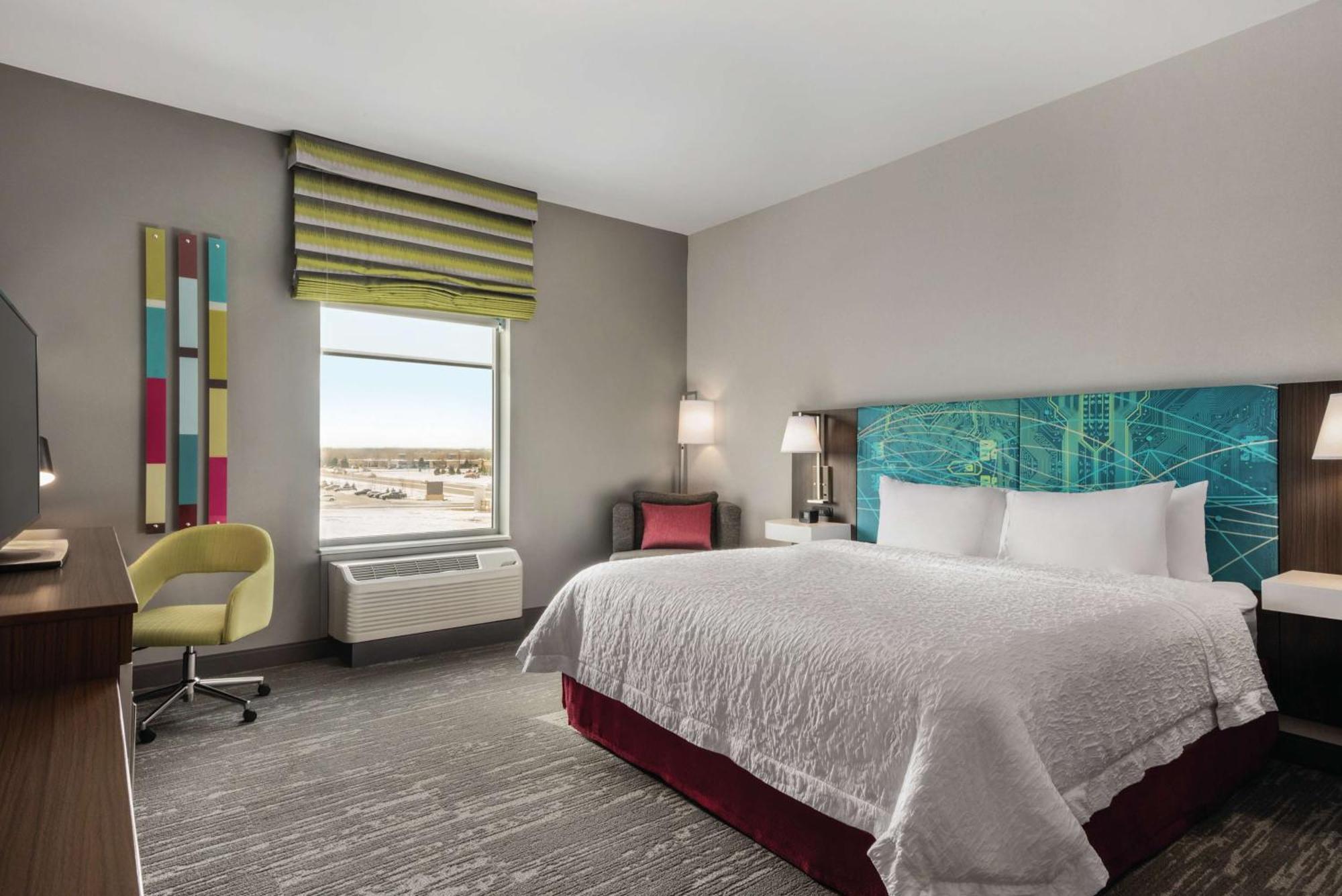 Hampton Inn Brooklyn Park Exteriör bild